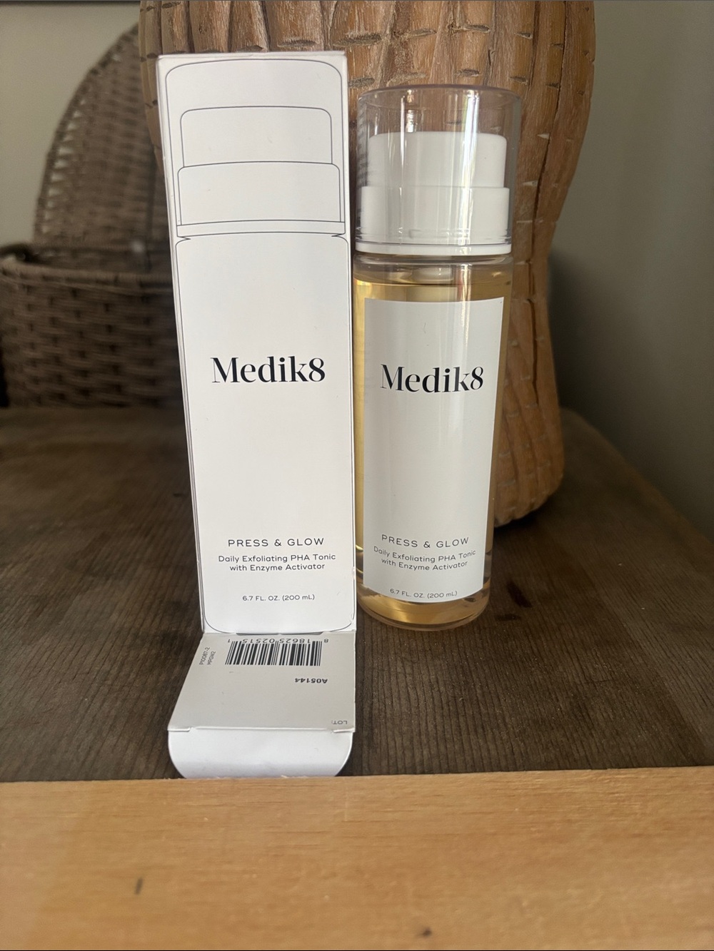 Press & Glow Daily Exfoliating PHA Tonic - Clear/Golden
